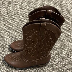 Cat & Jack Kids' Brown Embroidered Boots